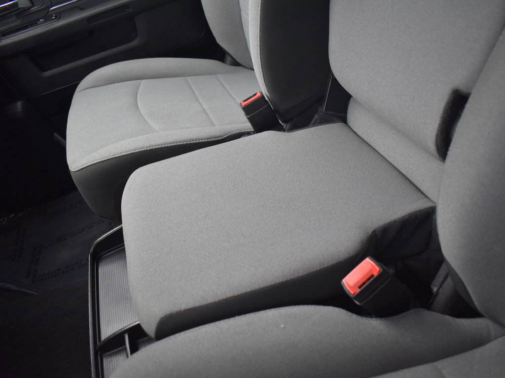 Used 2022 RAM 1500 Classic SLT image 21