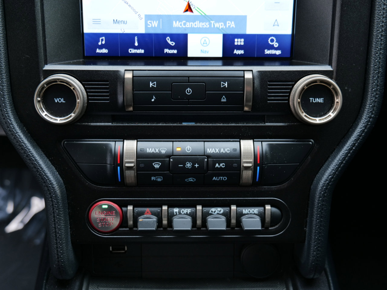 Used 2021 Ford Mustang Shelby GT500 w/ Technology Package image 30