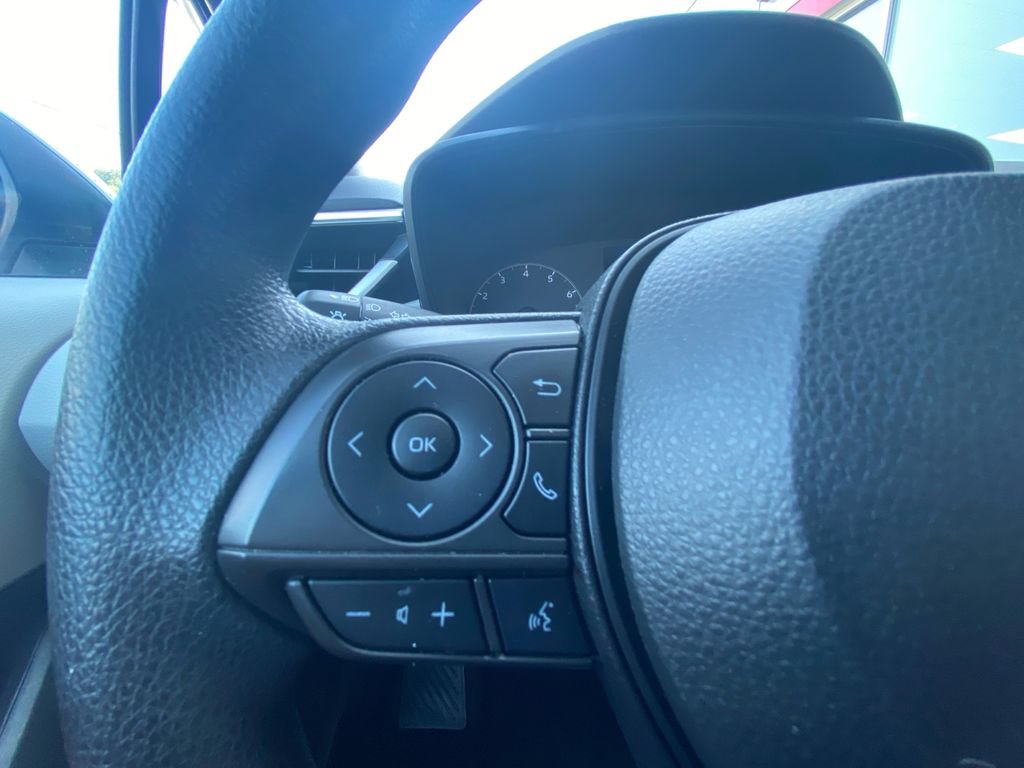 Used 2023 Toyota Corolla LE FWD image 16