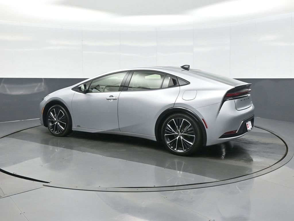 Certified 2024 Toyota Prius XLE image 5