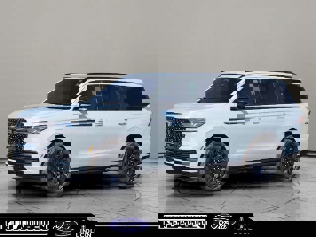 New 2025 Lincoln Navigator Reserve w/ Jet Appearance Package image 1