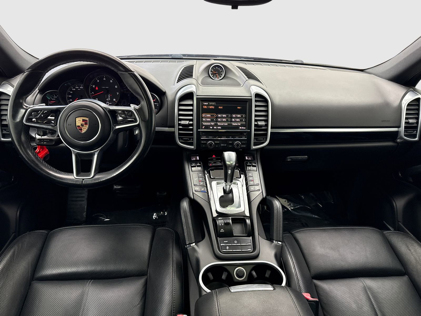 Used 2016 Porsche Cayenne AWD/4WD image 20
