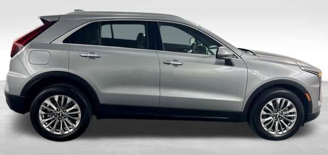 Used 2024 Cadillac XT4 Premium Luxury w/ Technology Package image 10