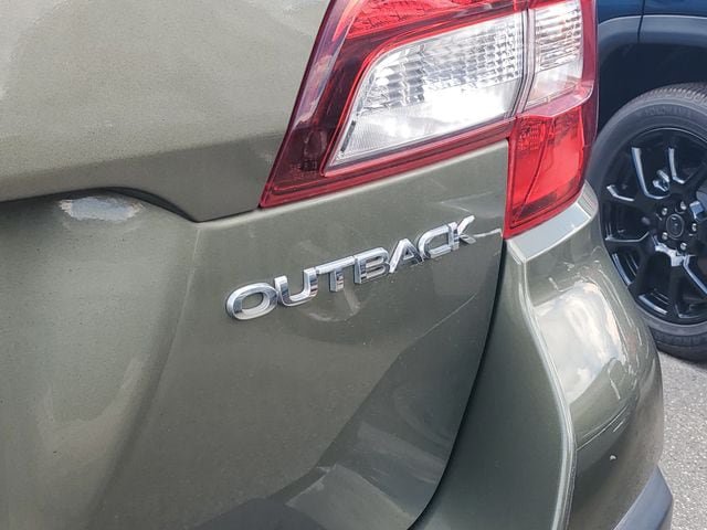 Used 2018 Subaru Outback 2.5i Touring AWD/4WD image 10
