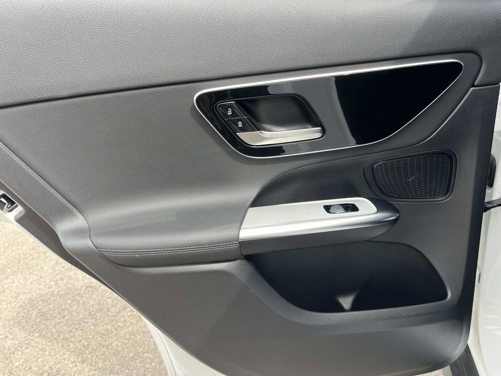 Certified 2025 Mercedes-Benz GLC 300 image 14