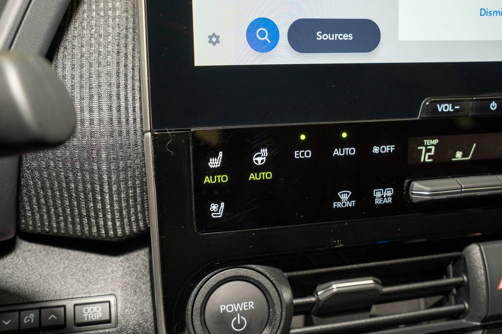 Used 2025 Toyota bZ4X AWD image 16