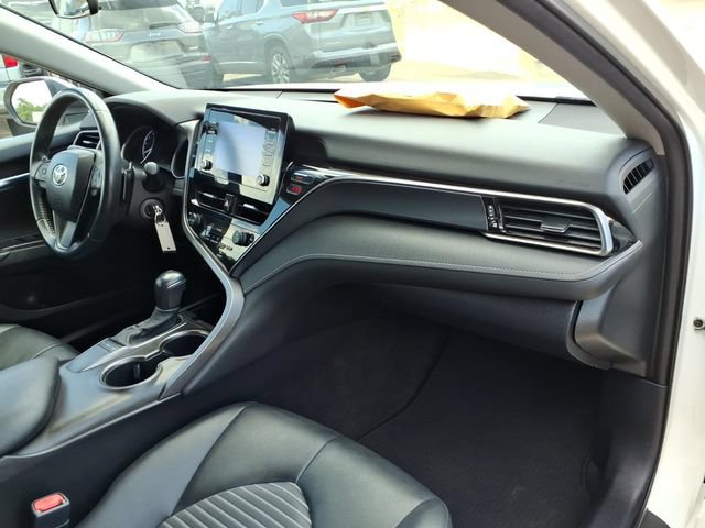 Used 2023 Toyota Camry SE FWD image 16
