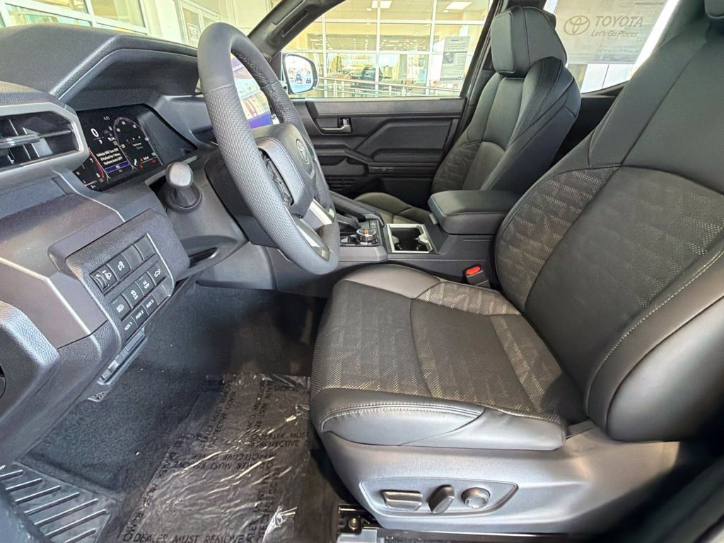 New 2026 Toyota Tacoma TRD Off-Road w/ TRD Off Road Premium Package AWD/4WD image 17