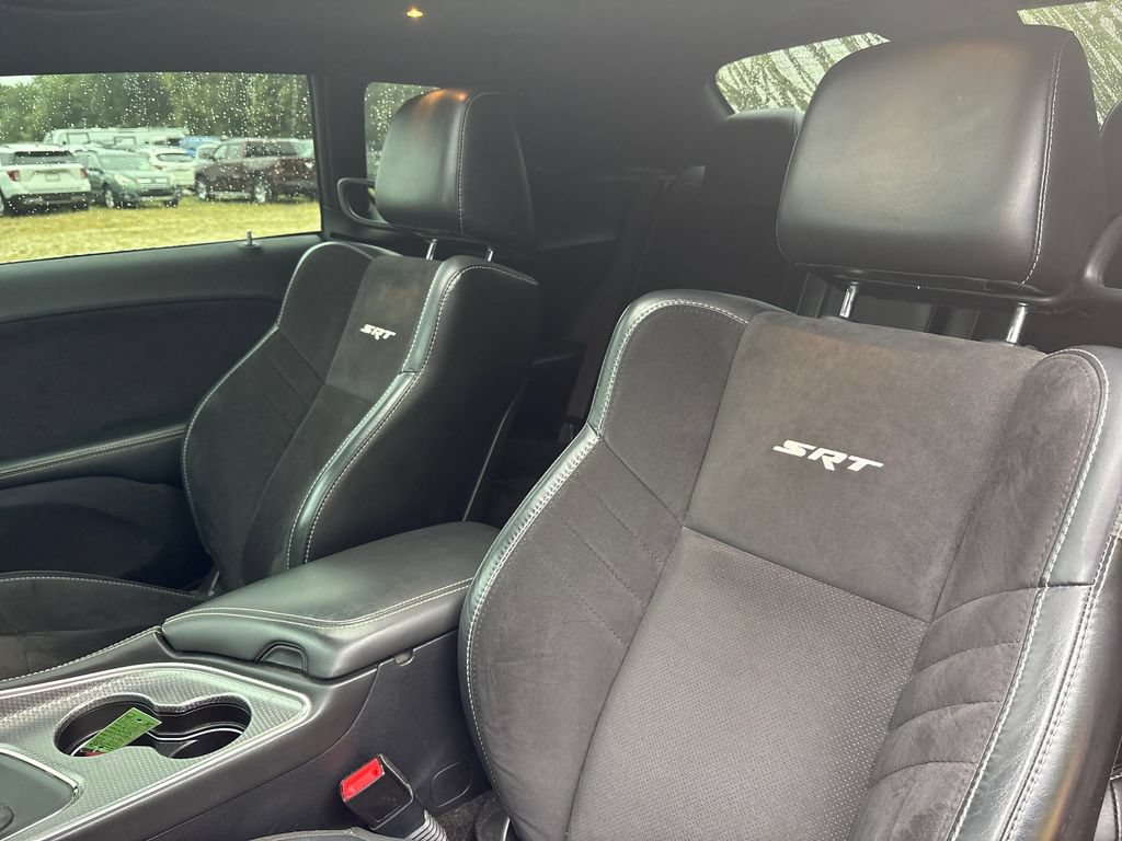Used 2016 Dodge Challenger SRT Hellcat RWD image 15