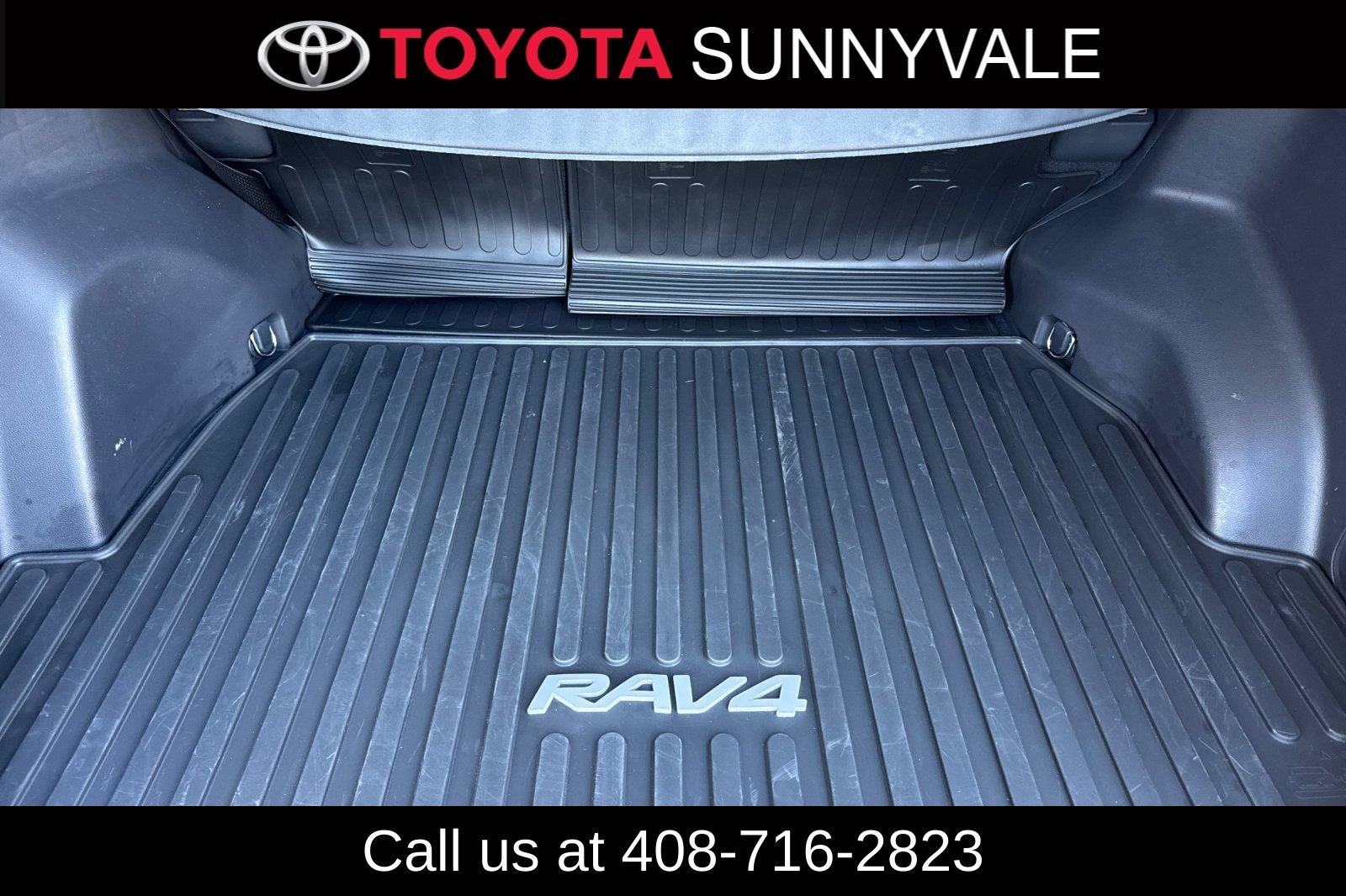 Used 2025 Toyota RAV4 LE FWD image 20