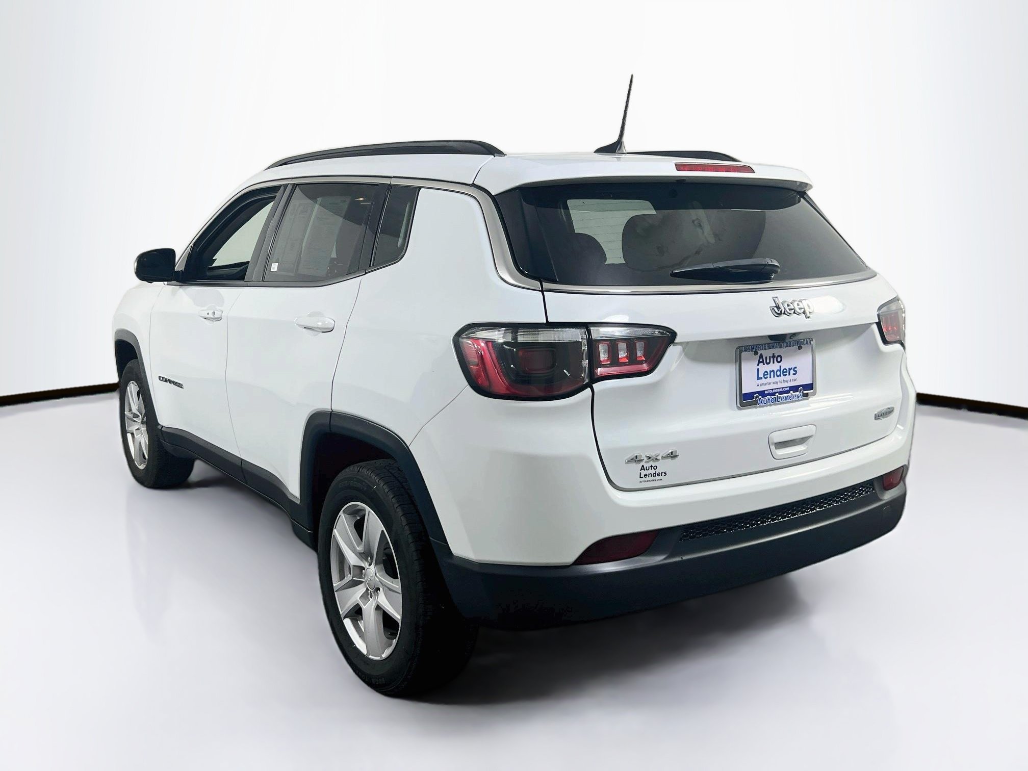 Used 2022 Jeep Compass Latitude w/ Convenience Group AWD/4WD image 7