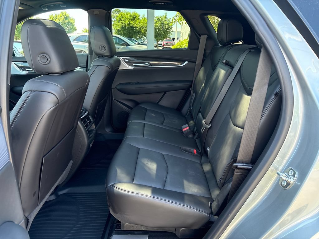 New 2026 Cadillac XT5 Sportv w/ LPO, Floor Liner Package AWD/4WD image 39