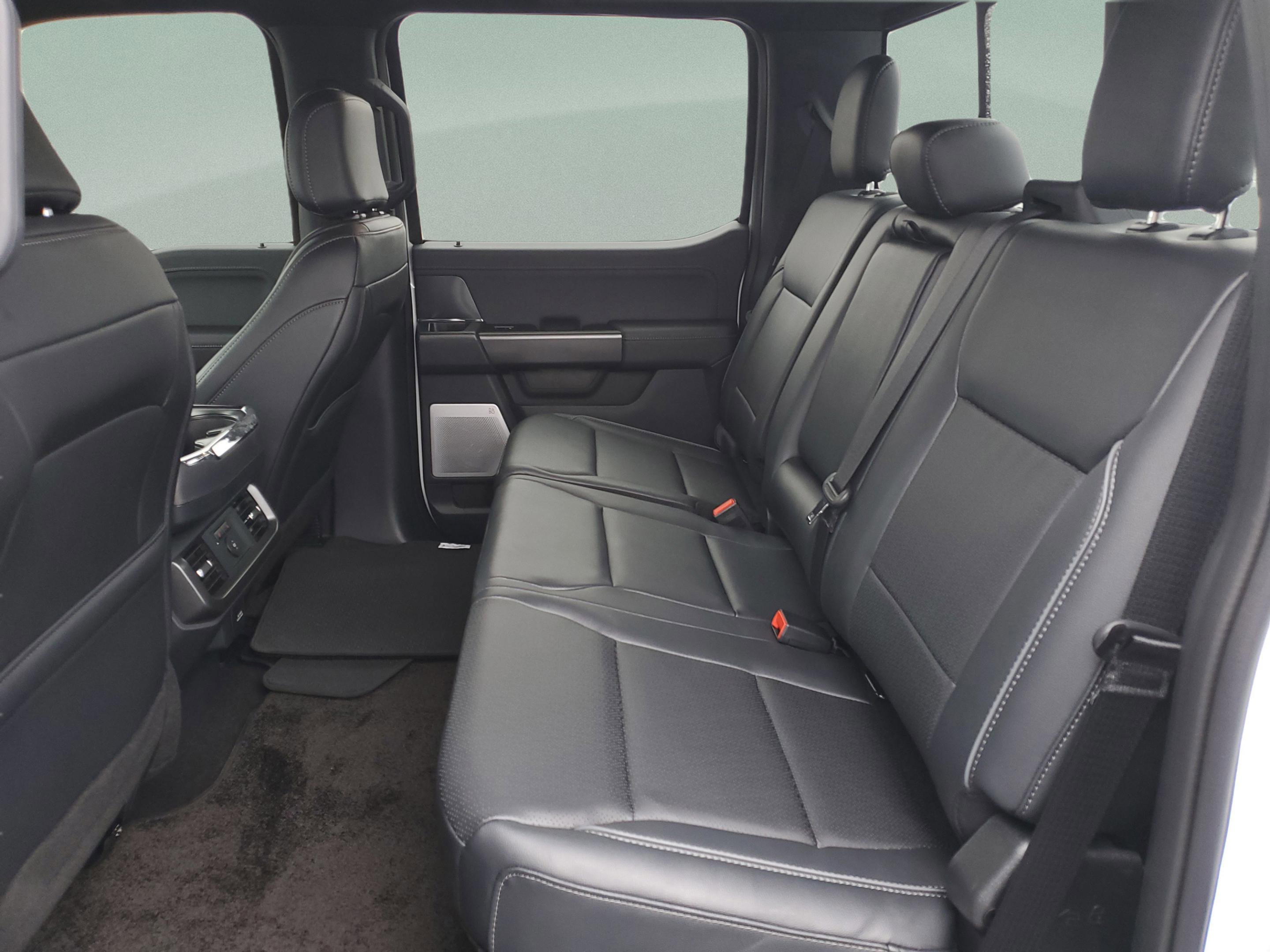 Certified 2025 Ford F150 Lariat w/ Equipment Group 502A High image 11