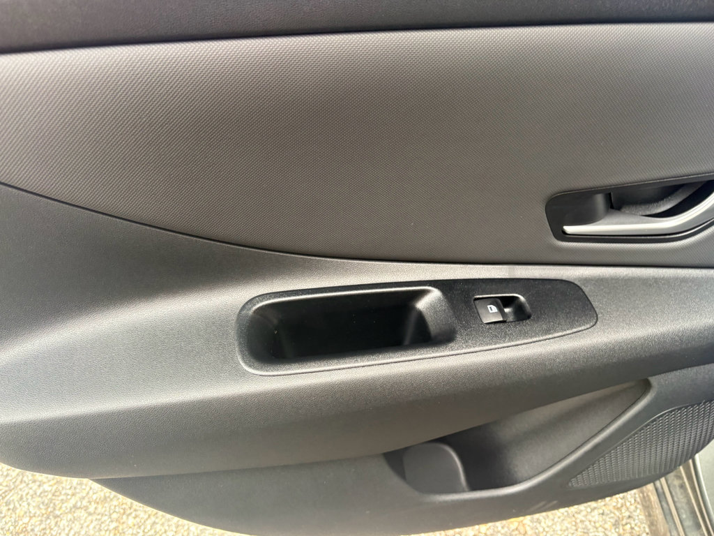 New 2026 Hyundai Elantra Limited FWD image 19