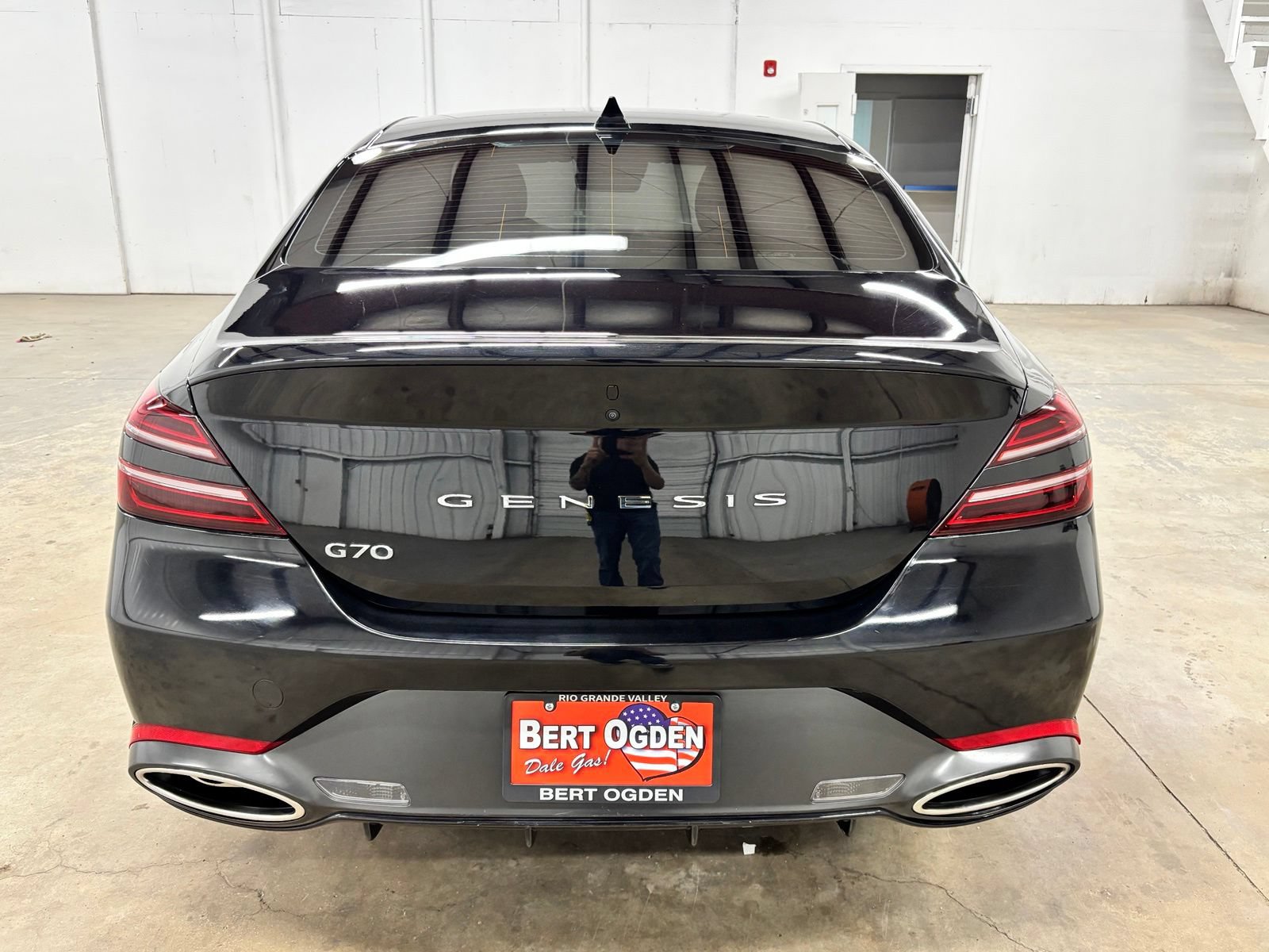 Used 2024 Genesis G70 2.5T RWD image 6