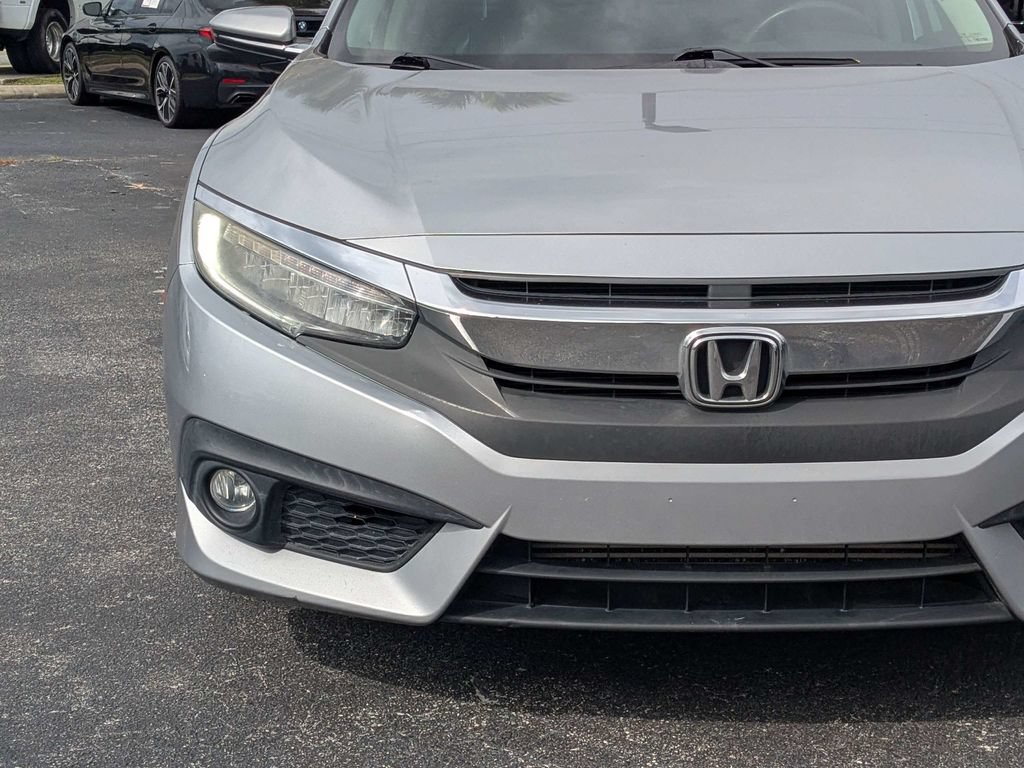 Used 2017 Honda Civic Touring image 10