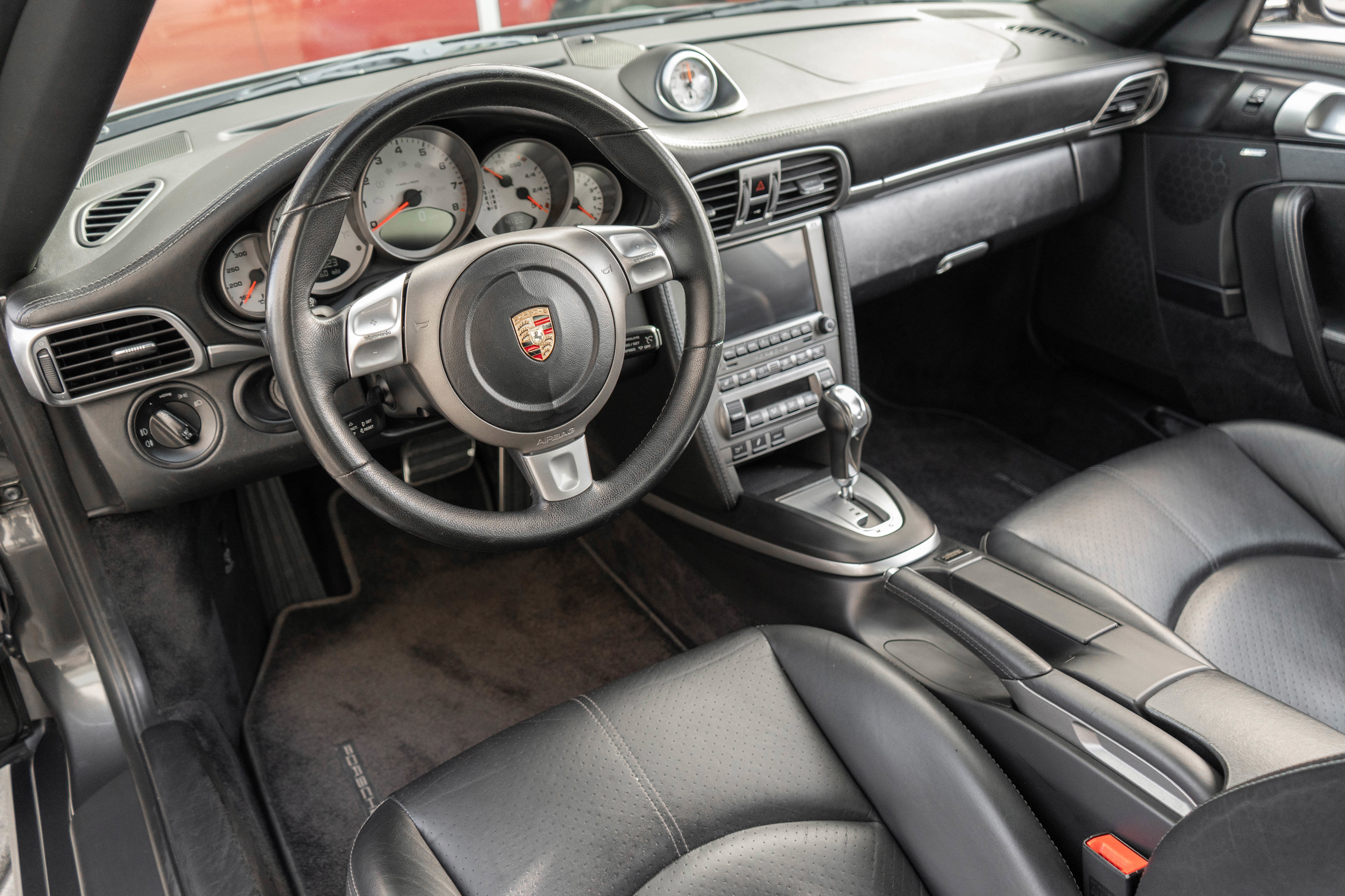 Used 2006 Porsche 911 Carrera S RWD image 9