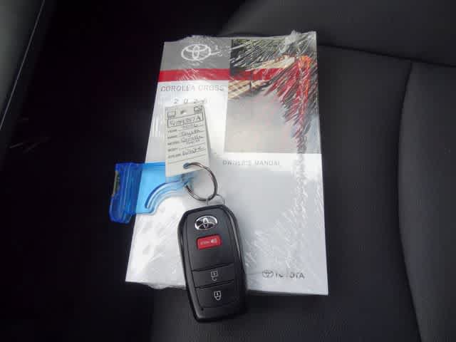 Used 2026 Toyota Corolla Cross XLE AWD/4WD image 34