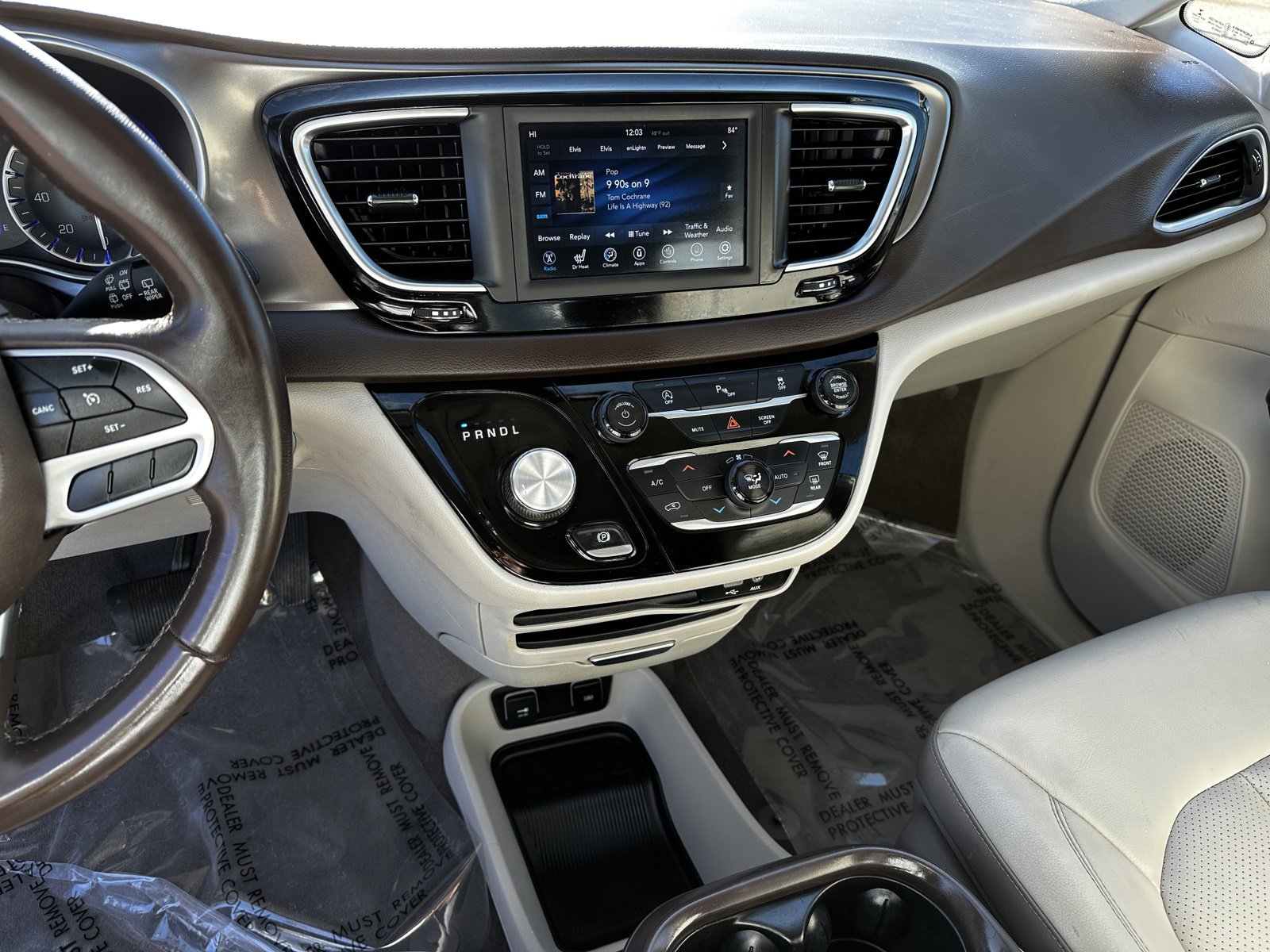 Used 2018 Chrysler Pacifica Touring-L image 29