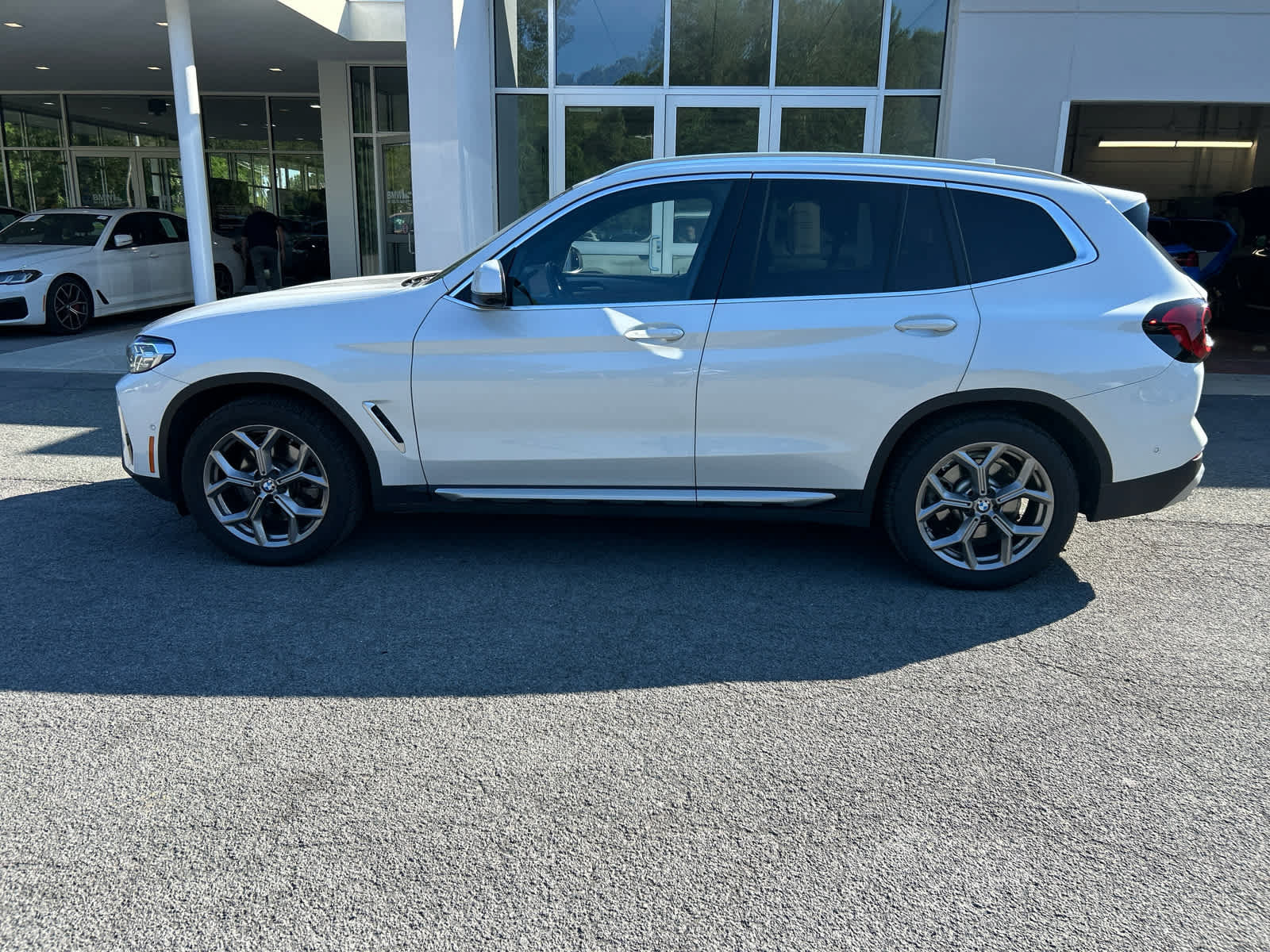 Used 2024 BMW X3 xDrive30i w/ Premium Package w/ZPA AWD/4WD image 7