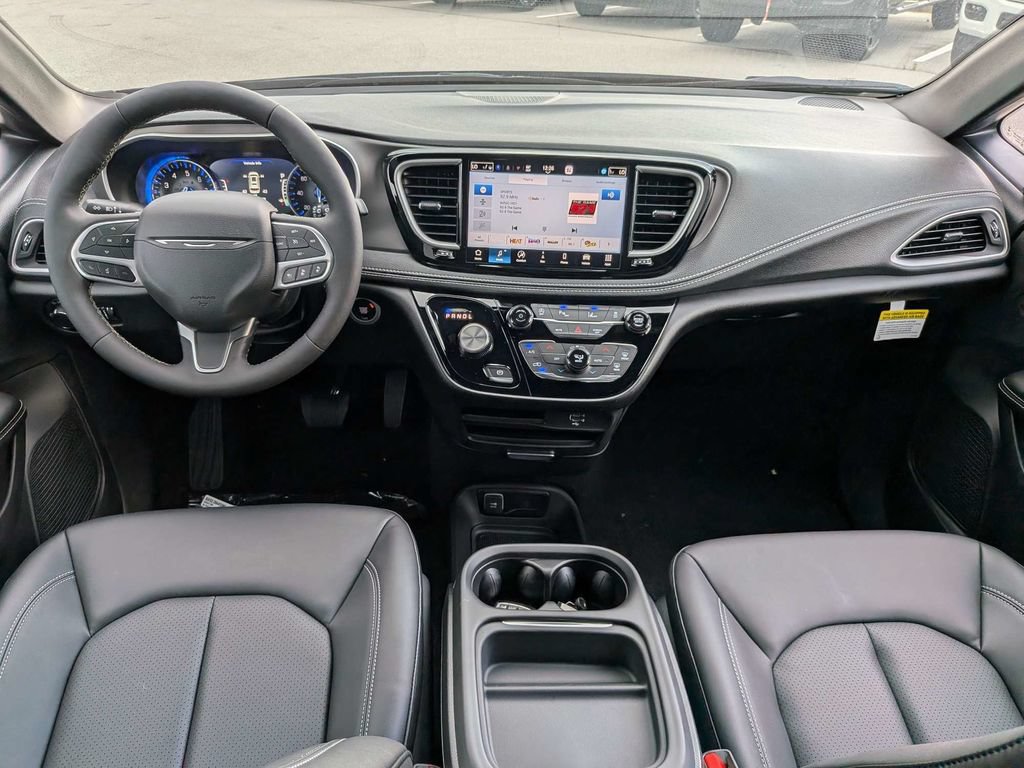 New 2027 Chrysler Pacifica Select w/ Family Tech Group FWD image 15
