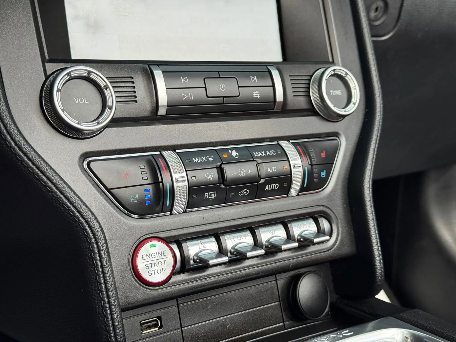 Used 2020 Ford Mustang Premium image 25