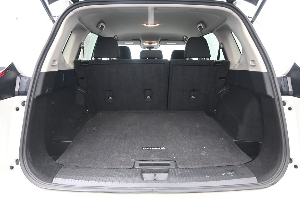 Used 2024 Nissan Rogue S AWD/4WD image 30