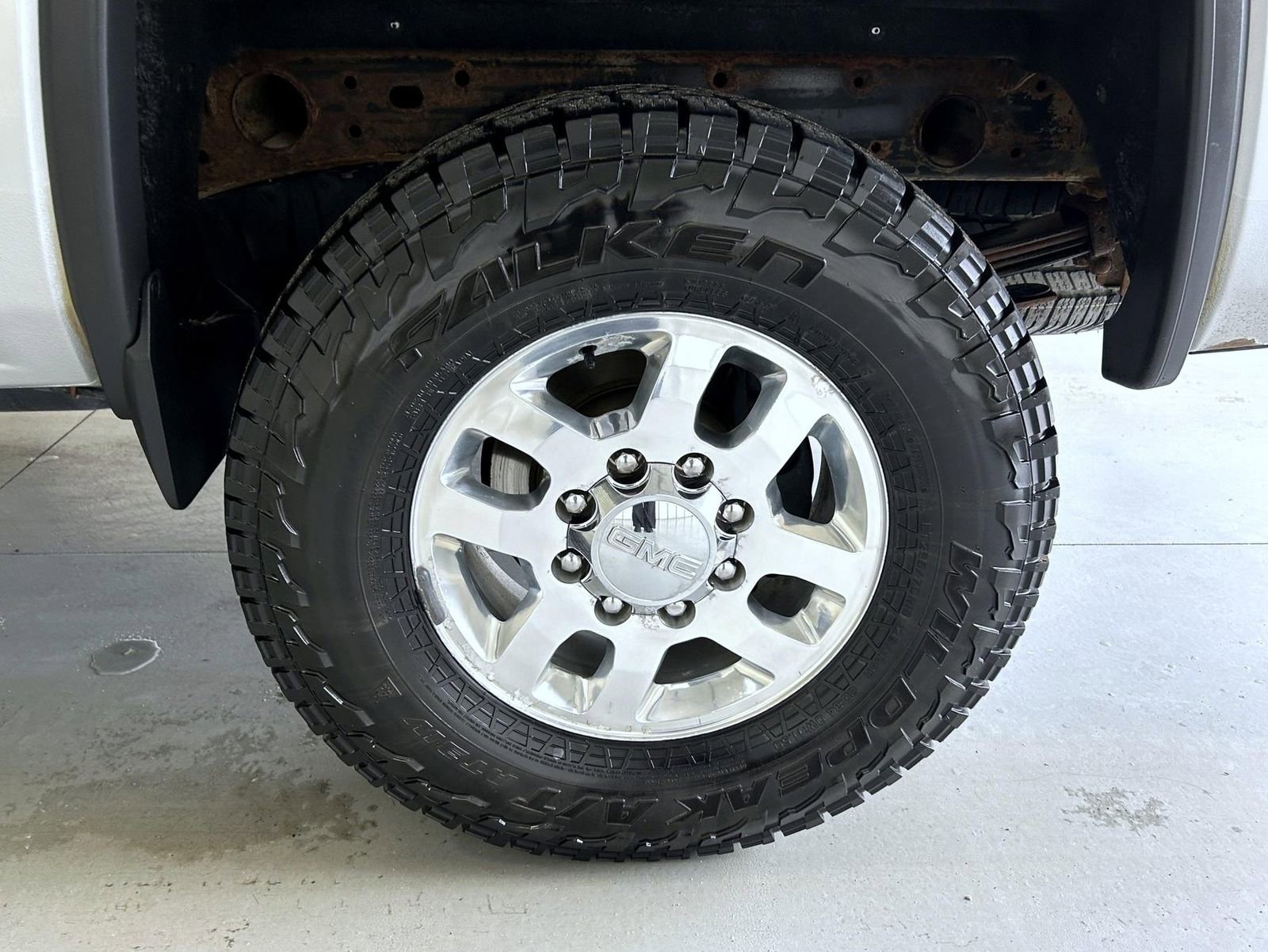 Used 2015 GMC Sierra 2500 SLE w/ SLE Preferred Package AWD/4WD image 21