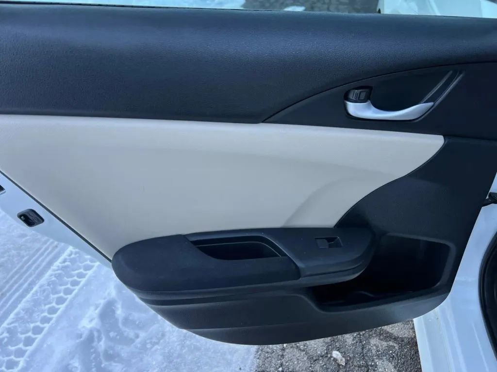 Used 2018 Honda Civic EX image 22