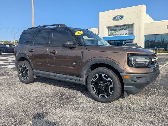Used 2022 Ford Bronco Sport Outer Banks w/ Tech Package image 3