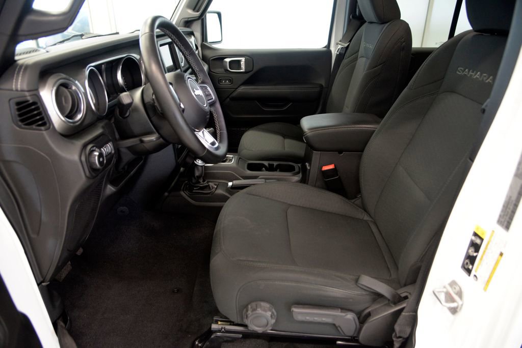 Used 2021 Jeep Wrangler Unlimited Sahara w/ Cold Weather Group image 15