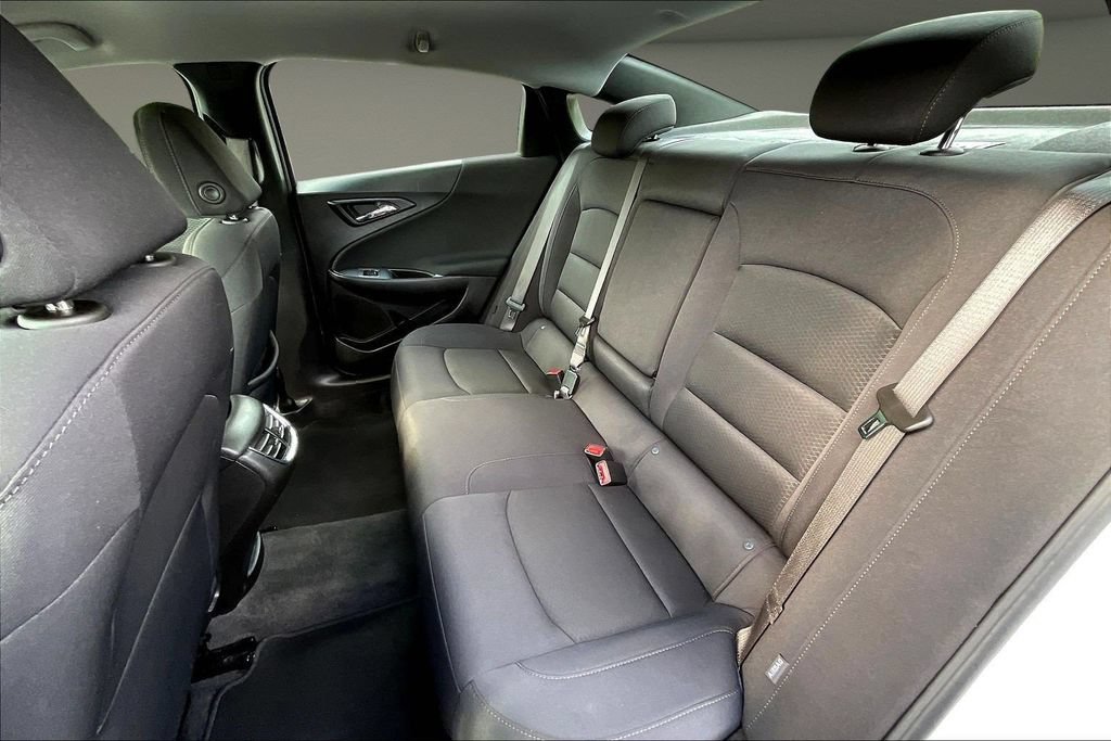 Used 2024 Chevrolet Malibu LT FWD image 25