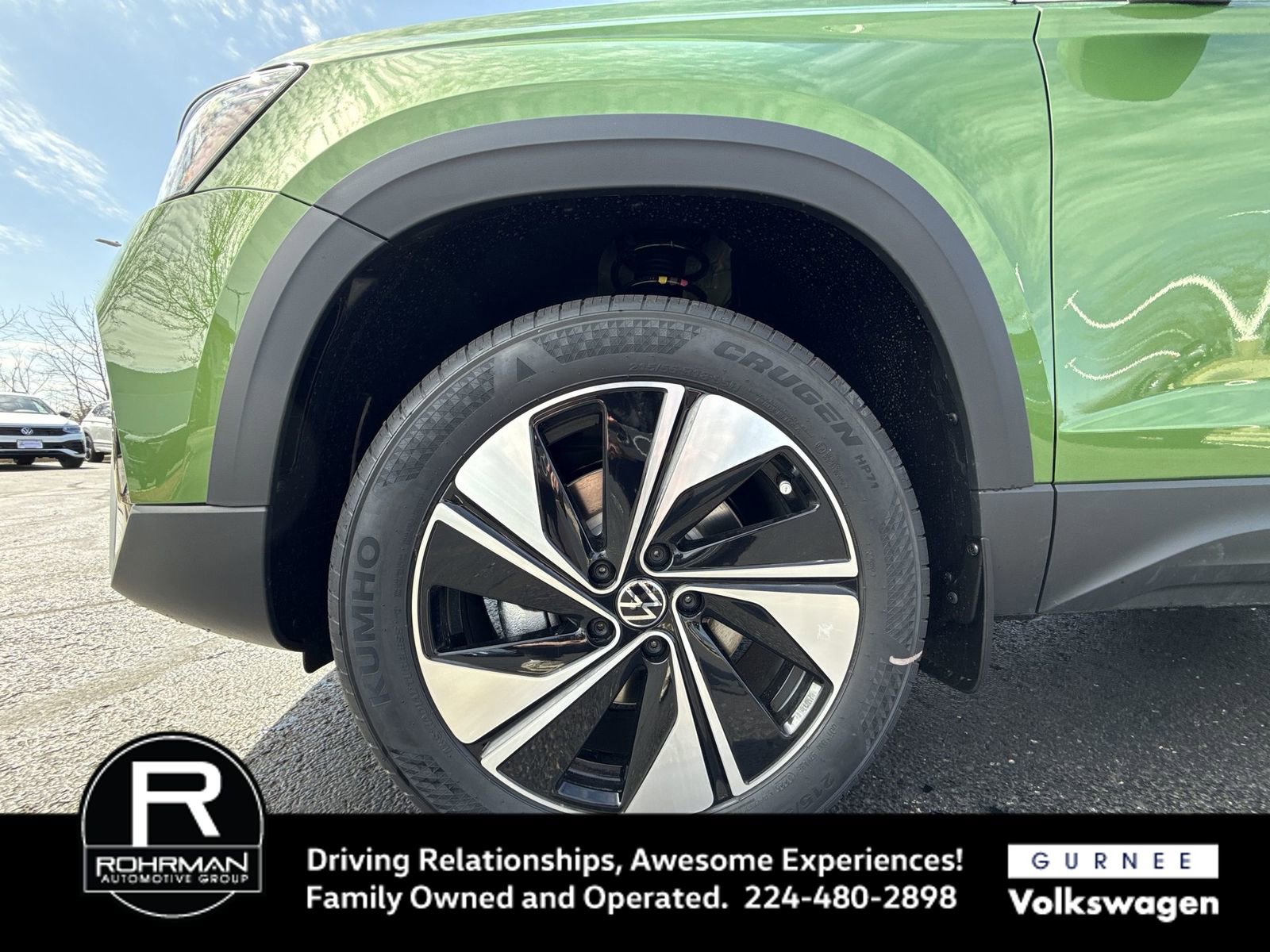 Used 2025 Volkswagen Taos SE AWD/4WD image 12