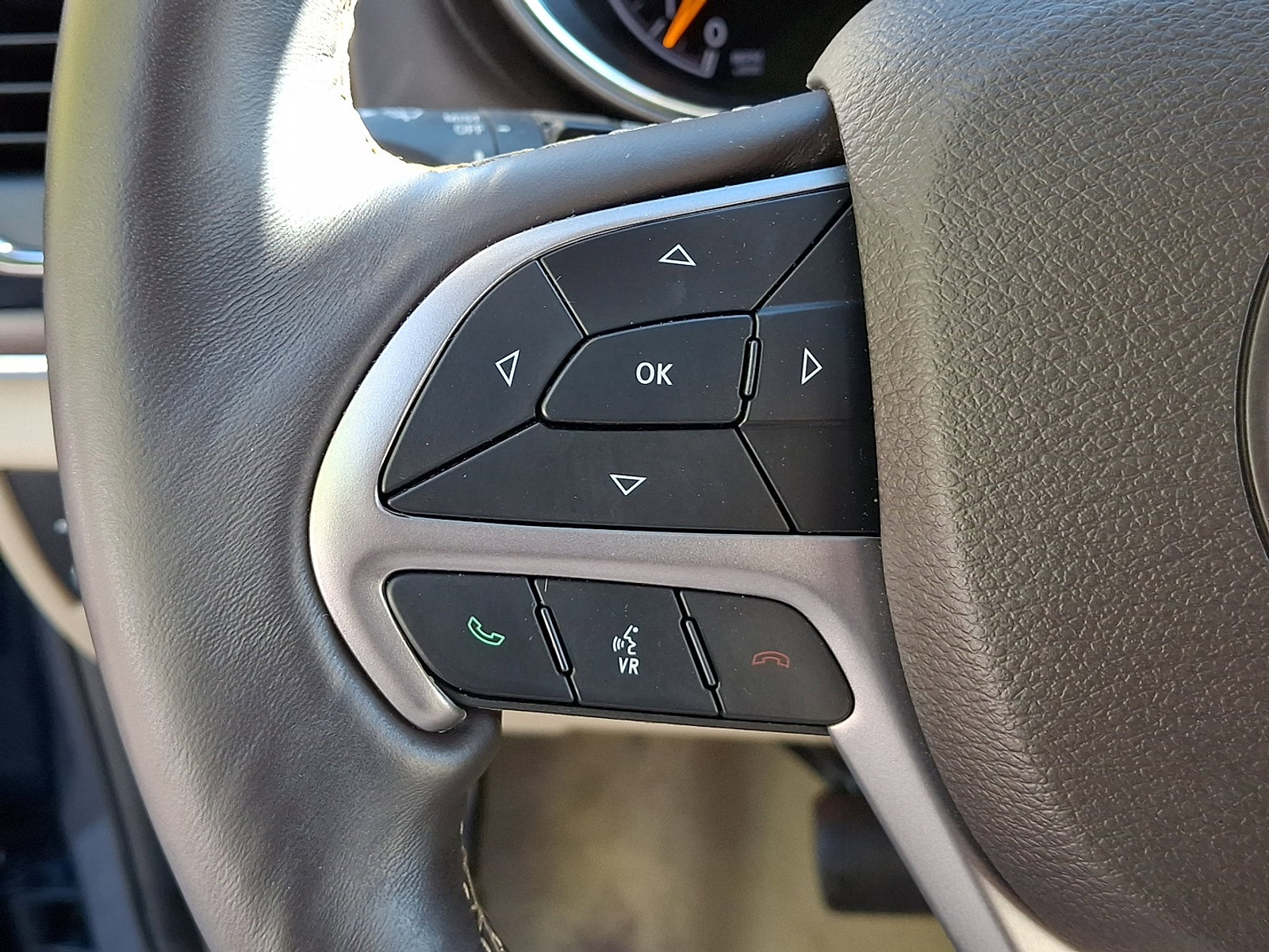 Used 2021 Jeep Grand Cherokee Overland image 23