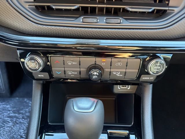 New 2026 Jeep Compass Latitude image 16