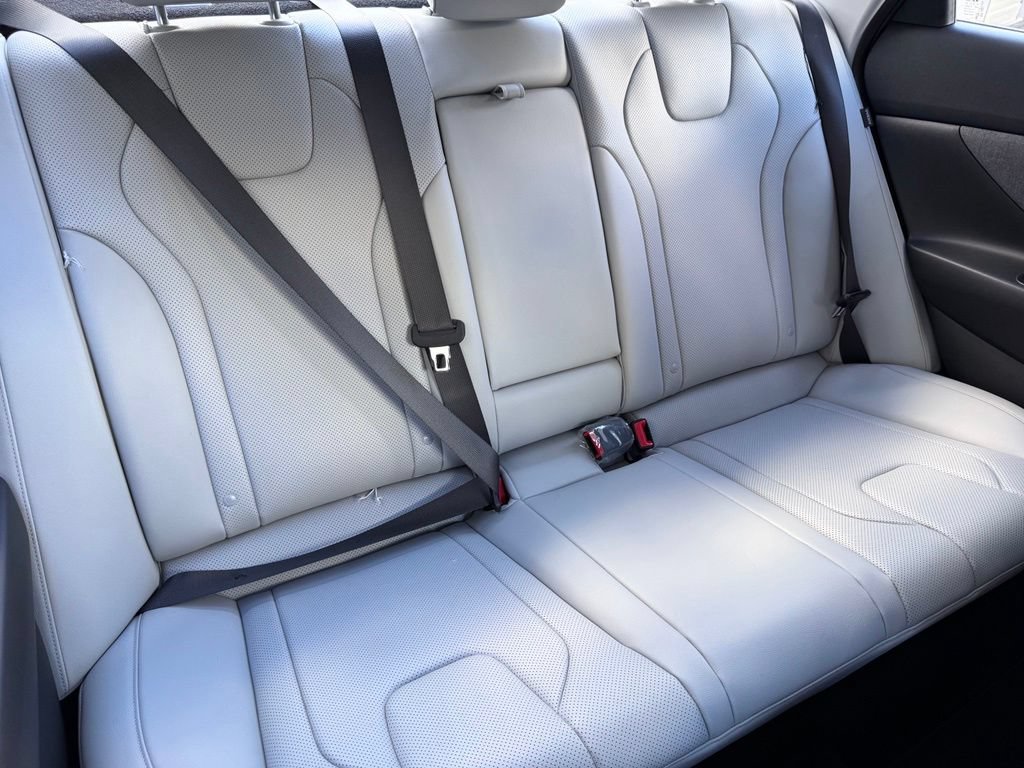 New 2026 Hyundai Elantra Limited FWD image 19