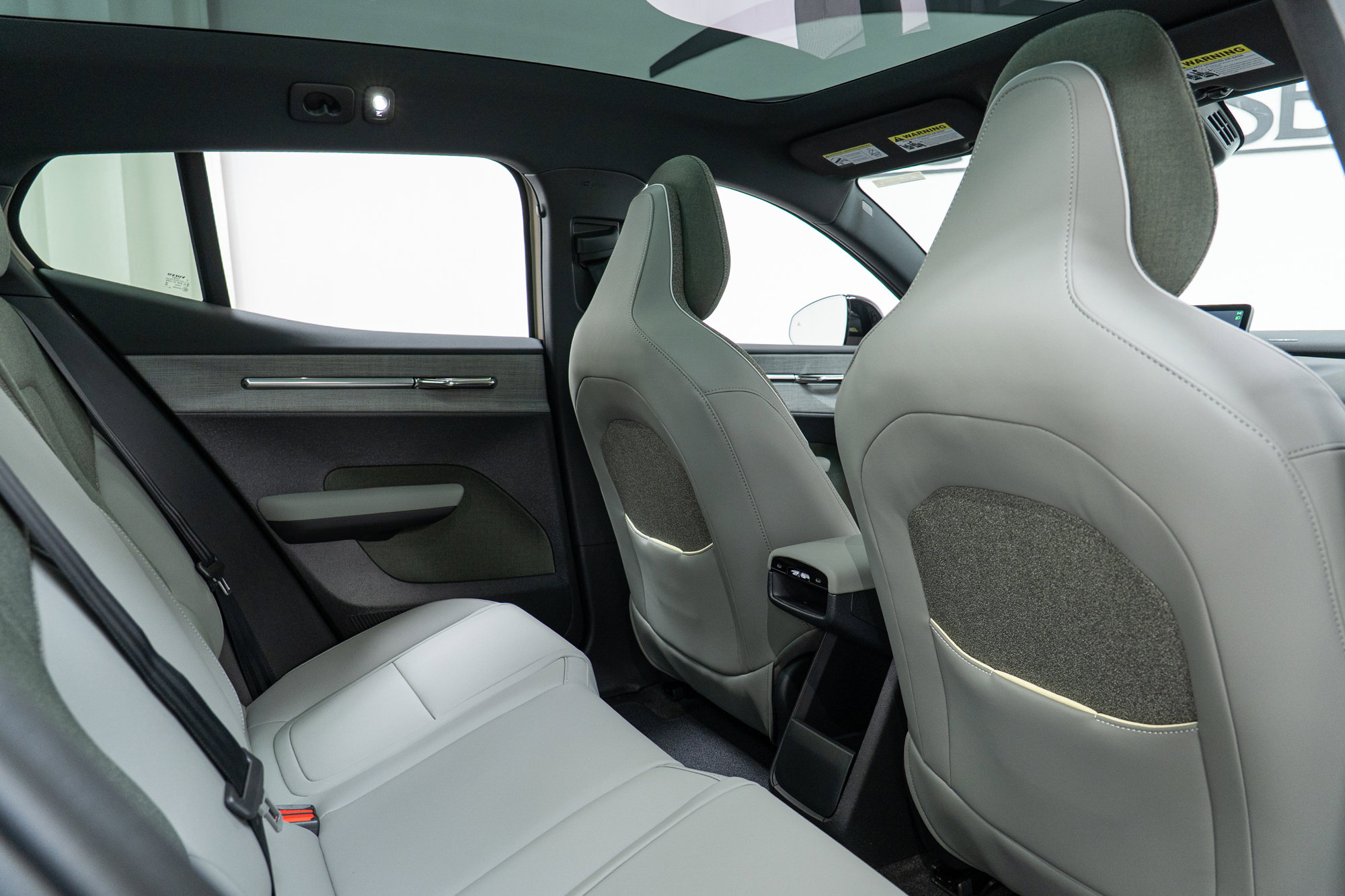 New 2026 Volvo EX30 Cross Country Ultra w/ Protection Package Premier image 28