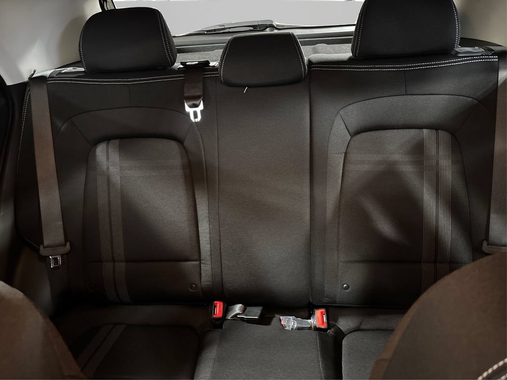 Certified 2026 Hyundai Venue SEL FWD image 18