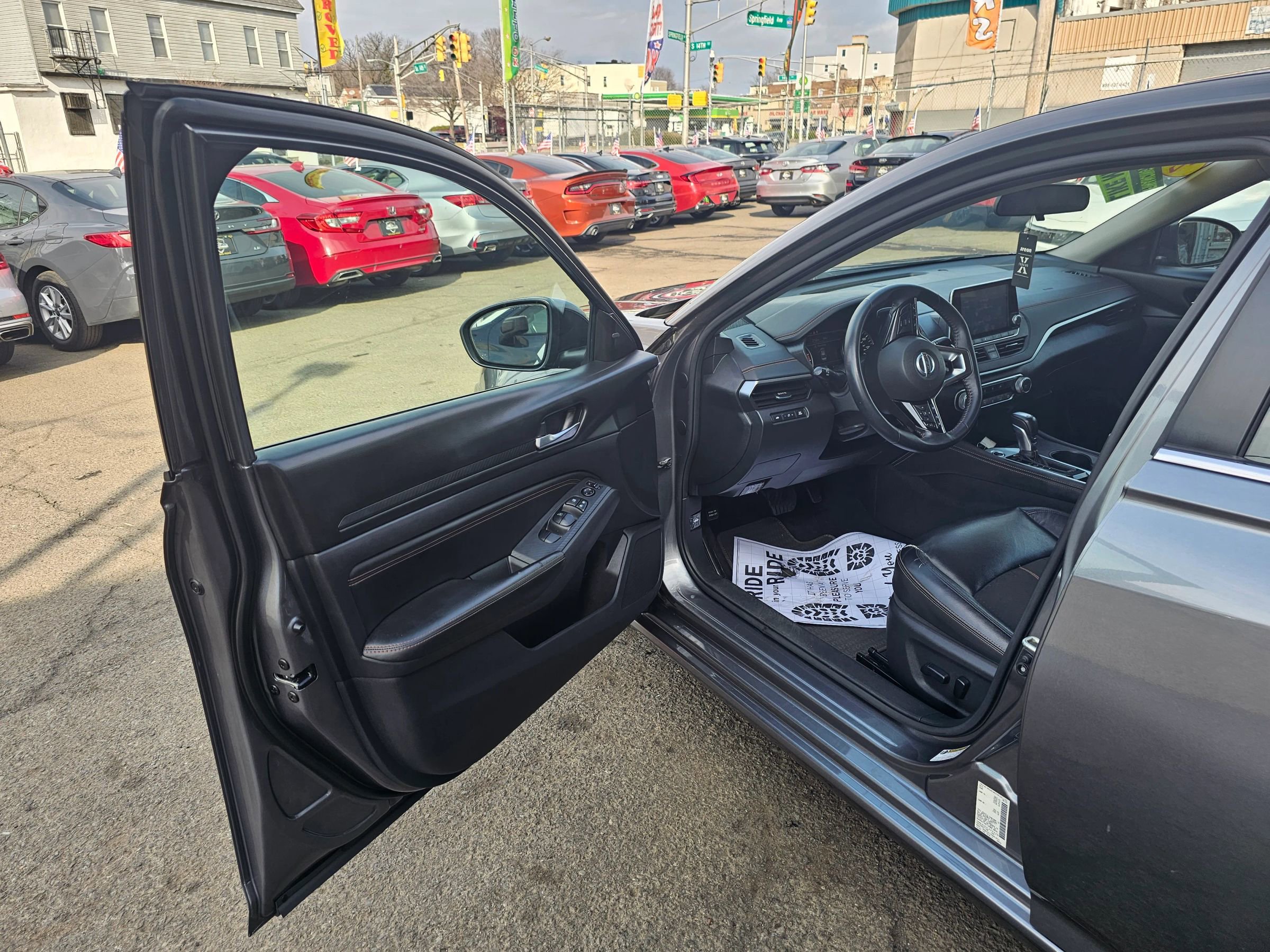 Used 2020 Nissan Altima 2.5 SR image 9