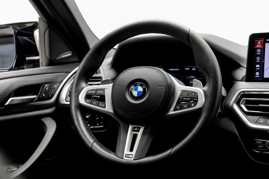 Used 2025 BMW X4 M40i w/ Premium Package AWD/4WD image 18