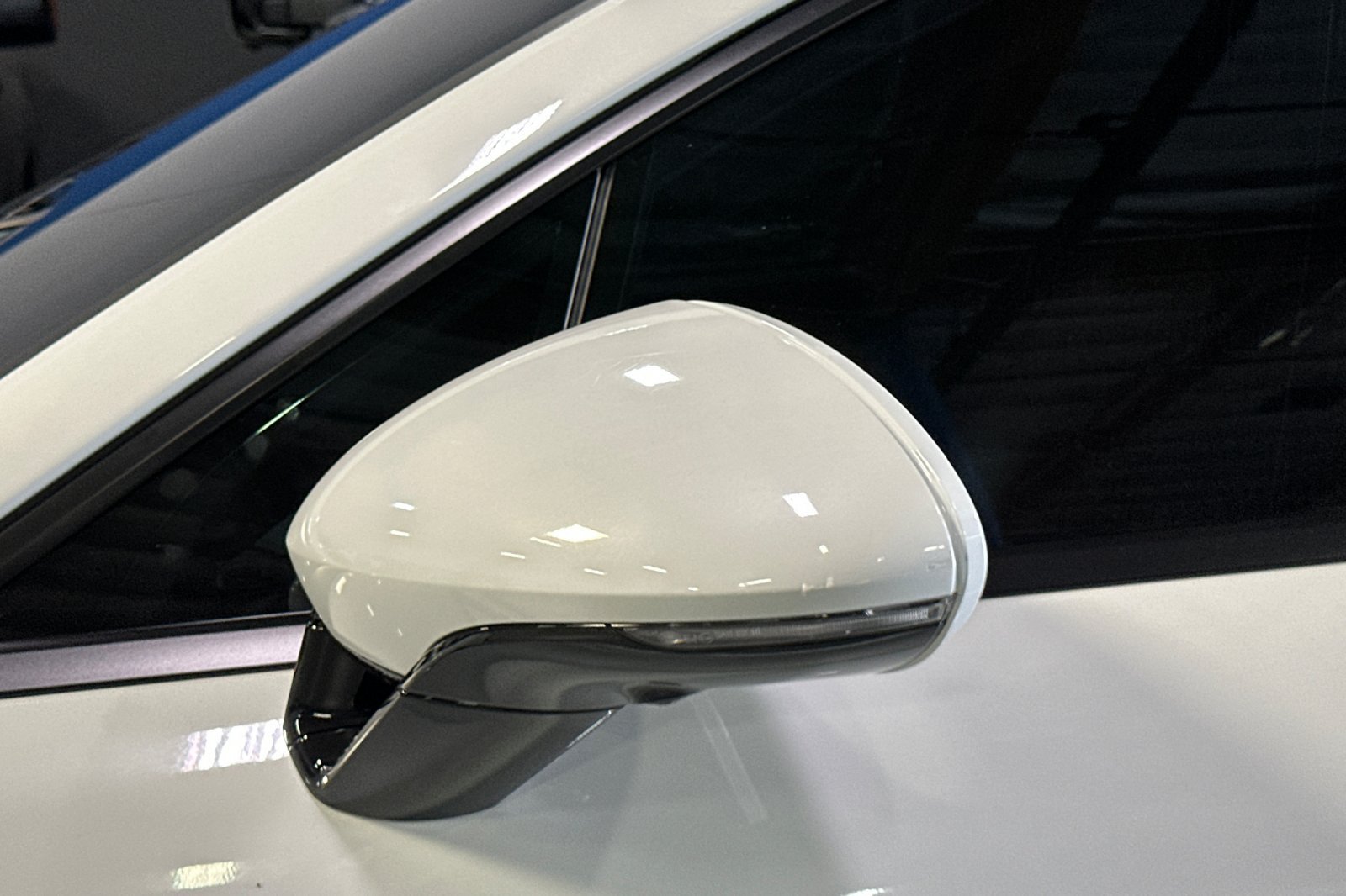 Used 2019 Porsche Panamera 4 AWD/4WD image 51