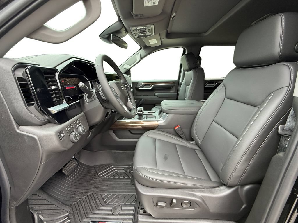 New 2026 Chevrolet Silverado 1500 LT Trail Boss w/ Convenience Package II AWD/4WD image 9