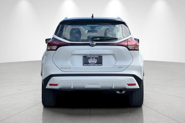 Used 2024 Nissan Kicks SV FWD image 5