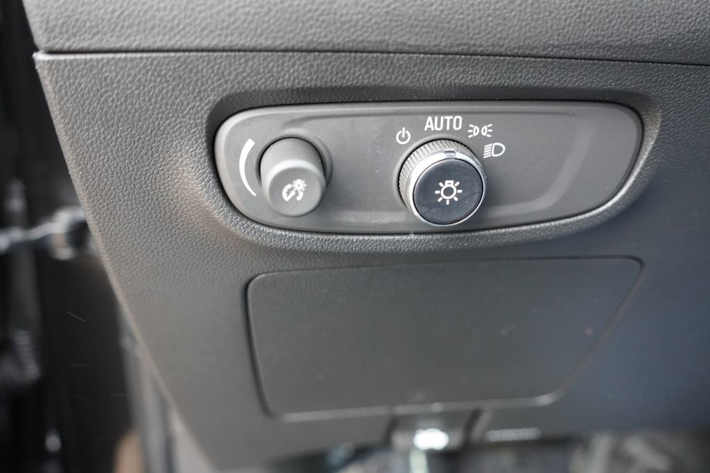 Certified 2024 Buick Encore GX Sport Touring image 22