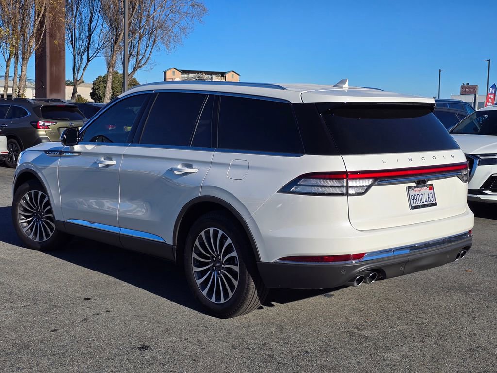 Used 2024 Lincoln Aviator Reserve w/ Class IV Trailer Tow Package image 3