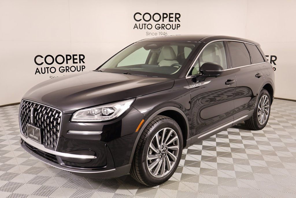 Certified 2025 Lincoln Corsair Reserve image 11