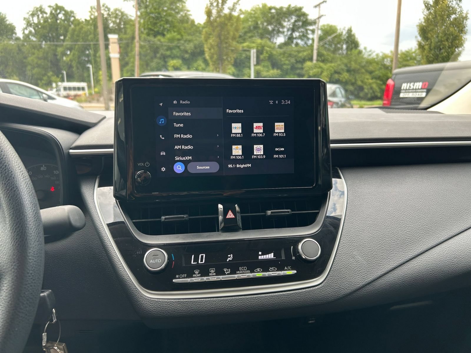 Used 2025 Toyota Corolla LE FWD image 17
