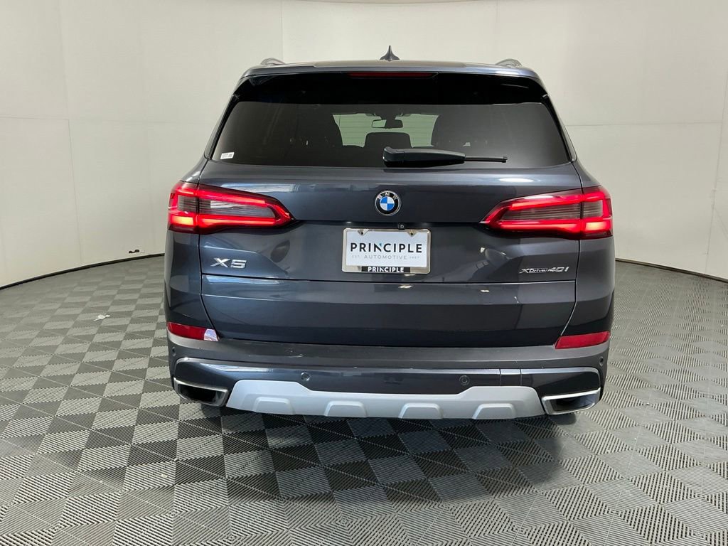 Used 2019 BMW X5 xDrive40i w/ Convenience Package AWD/4WD image 4