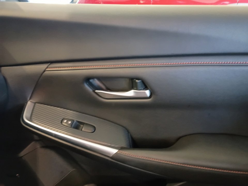 Used 2024 Nissan Sentra SR w/ SR Premium Package FWD image 31