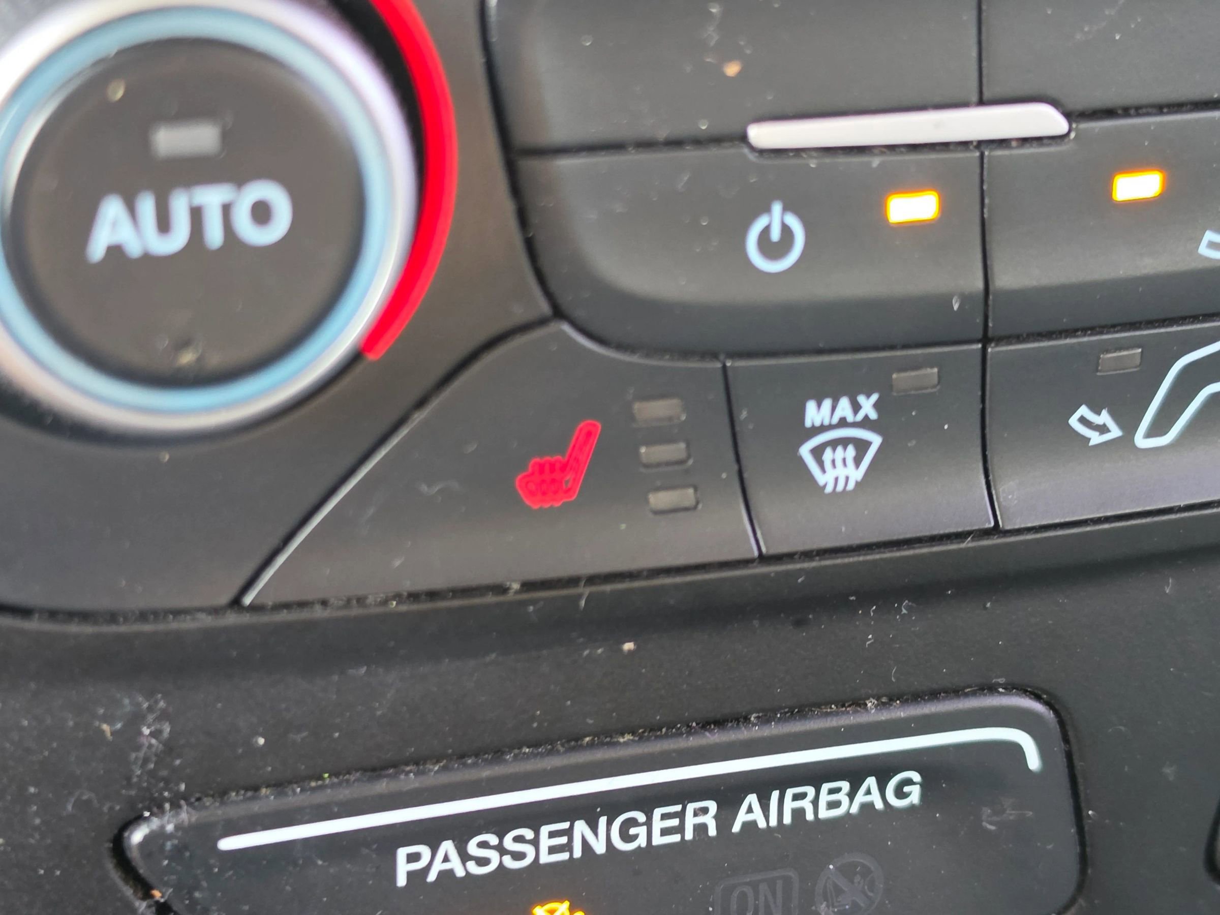 Used 2019 Ford Escape SE FWD image 26